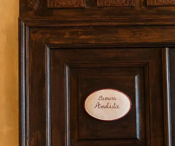 Mascitti Bed & Breakfast 4*